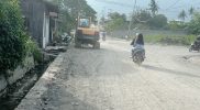 Kondisi ruas Jalan Beringin Kota Palu berdebu akibat perbaikan, Sabtu (27/11/2021)/hariansulteng