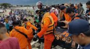 Tim SAR gabungan menemukan jasad bocah yang tenggelam di Pantai Talise, Jumat (21/1/2022)/Ist