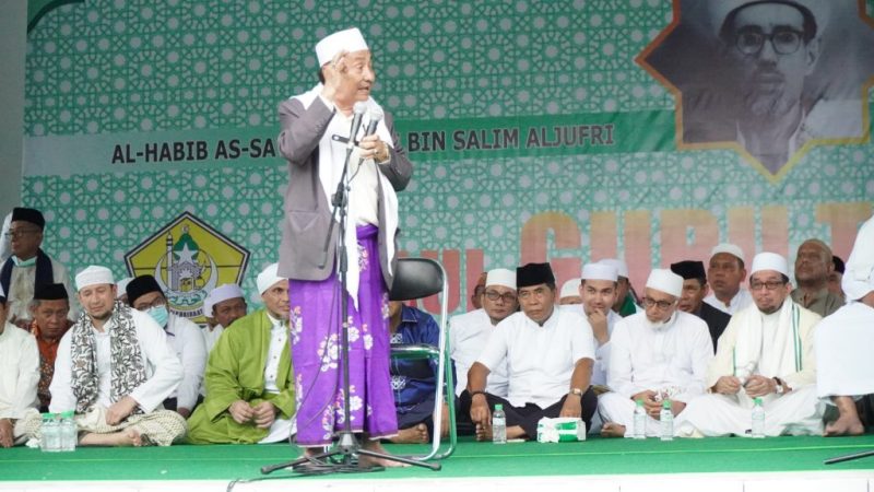 Gubernur Kalimantan Utara dan Maluku Utara hadiri puncak peringatan Haul Guru Tua ke-54 di Palu, Sabtu (14/5/2022)/Ist
