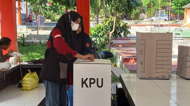 Pemungutan suara pemilihan presma dan wapresma Universitas Tadulako, Senin (13/6/2022)/hariansulteng