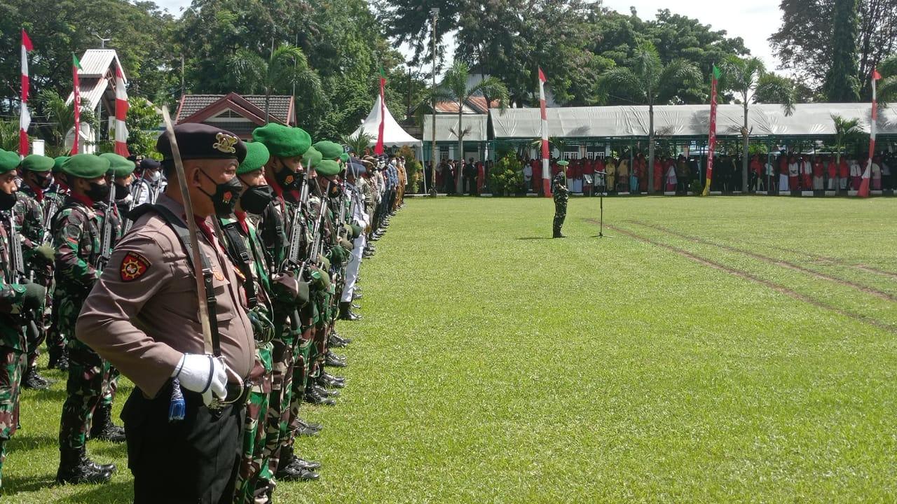 Pelaksanaan upacara hari kemerdekaan di Kantor Wali Kota Palu, Rabu (17/8/2022)/hariansulteng