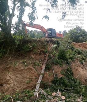 Pasokan listrik padam di empat Kecamatan di Kabupaten Sigi akibat tanah longsor di Jl trans Palu-Kulawi, Rabu (10/8/2022) kemarin/istimewa Vito Tafwidh Raharso