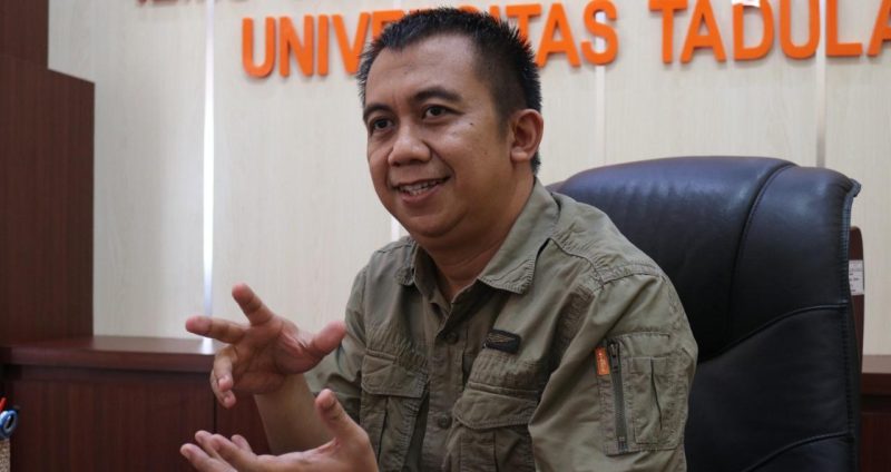Pakar Komunikasi Untad, Prof Muhammad Khairil/Ist