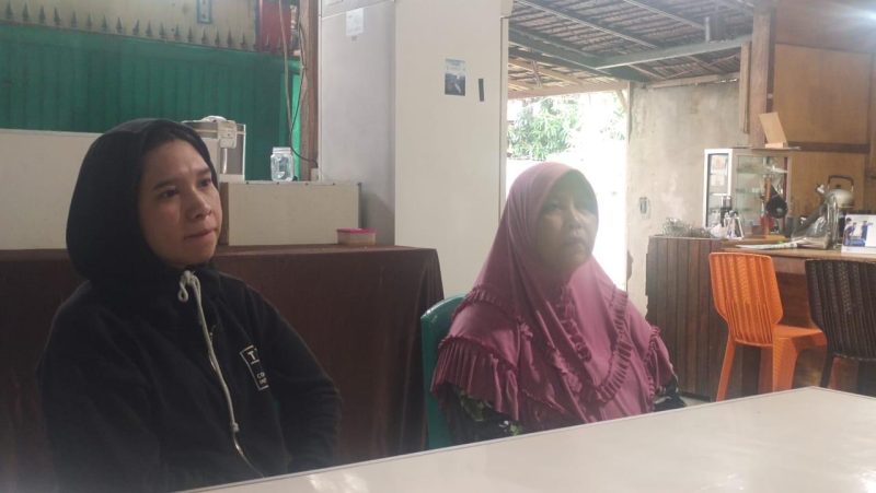 Ibu Erfaldi, Rosnawati mengikuti konsolidasi bersama SKP-HAM Sulteng, Senin (2/3/2023)/Ist