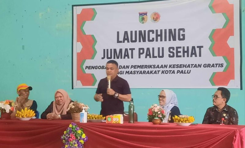 Wali Kota Palu Hadianto Rasyid, resmi melaunching Pelayanan Kesehatan Gratis bagi warga Kota Palu/istimewa 