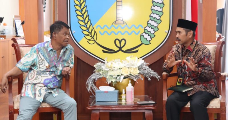 Ketua Badan Pengawas Pemilihan Umum Sulawesi Tengah (Bawaslu Sulteng), Jamrin berkunjung ke Kantor Gubernur Sulteng, Jumat (27/1/2023)/Ist