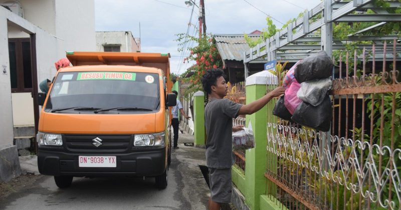 Pengangkutan sampah Kota Palu dialihkan malam hari selama Ramadan/Pemkot Palu