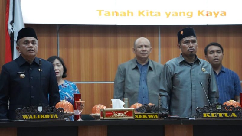 Wali Kota Palu, Hadianto Rasyid menghadiri rapat paripurna bersama DPRD Kota Palu Kamis (6/4/2023)/Pemkot Palu