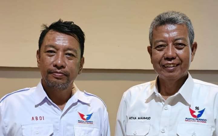 Mantan Ketua DPW NasDem Sulteng, Atha Mahmud (kanan) kenakan seragam Perindo/Facebook Abdi Losulangi