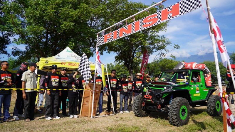 Sekretaris Daerah Kota (Sekkot) Palu, Irmayanti Pettalolo, menghadiri Event Abadi Offroad Competition 2023, Jumat (2/6/2023)/Pemkot Palu