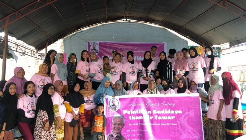 Srikandi Ganjar beri pelatihan merempuan milenial di Palu cara budi daya ikan air tawar, Senin (5/6/2023)/Ist
