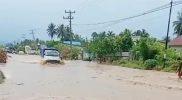 Banjir kembali menerjang wilayah Kecamatan Balinggi dan Torue, Kabupaten Parigi Moutong (Parimo), Sulawesi Tengah, Minggu (11/6/2023)/Ist