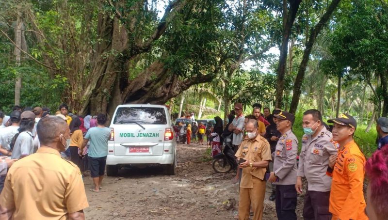 Warga dikejutkan dengan penemuan mayat perempuan di aliran sungai Desa Pakuli, Kecamatan Gumbasa, Kabupaten Sigi, Sulawesi Tengah, Selasa (4/7/2023)/Ist