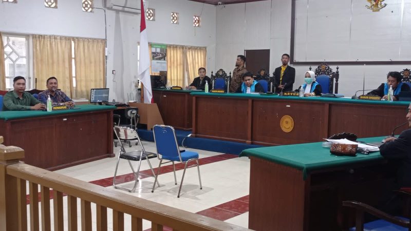 Sidang lanjutan perkara pembatalan akta kelahiran Indah Puspita Sari Chowindra kembali dilaksanakan di Pengadilan Tata Usaha Negara (PTUN) Palu, Kamis (20/7/2023)/hariansulteng