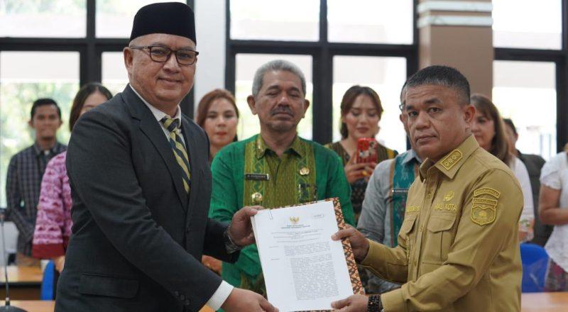 Wali Kota Palu, Hadianto Rasyid melantik Roy E Sumakul sebagai Direktur Perusahaan Daerah Air Minum (Perumdam) Avo Kota Palu periode 2023 - 2027/Pemkot Palu