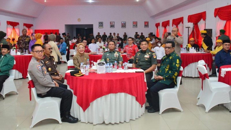 Pangdam XIII/Merdeka, Mayjen TNI Legowo WR Jatmiko menggelar silahturahmi dengan tokoh agama, tokoh masyarakat, tokoh adat dan ormas kepemudaan di Sulteng, Kamis (18/1/2024)/Ist