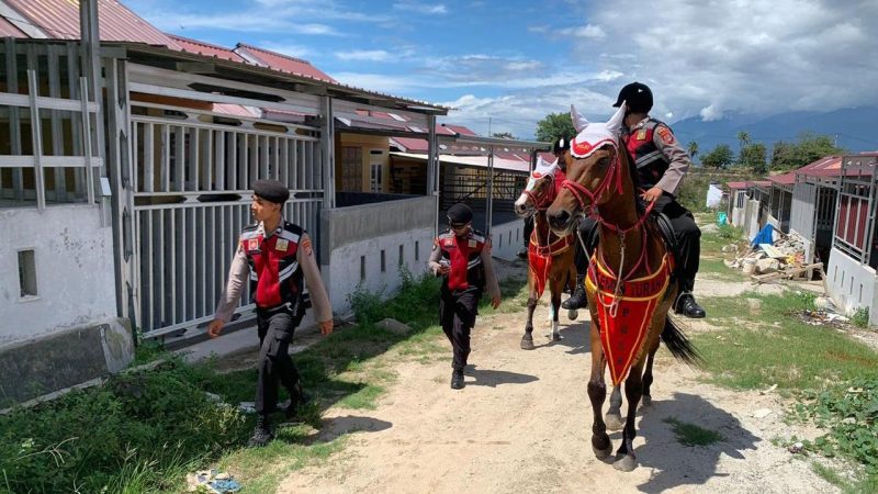 Kepolisian Daerah Sulawesi Tengah (Polda Sulteng) menerjunkan anggota polisi berkuda untuk menggelar patroli di hari libur Idulfitri 1445 Hijriah, Kamis (11/4/2024)/Ist