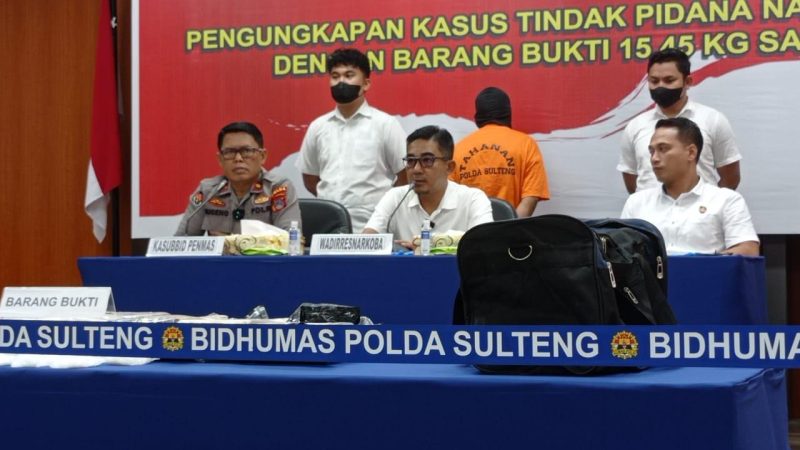 Polda Sulteng menggelar konferensi pers terkait pengungkapan tindak pidana narkotika jenis sabu seberat 15,45 kg, Rabu (15/5/2024)/hariansulteng