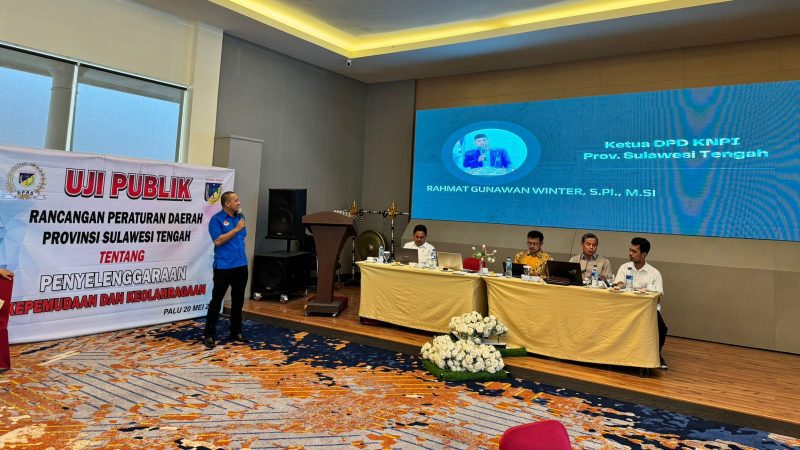 Ketua KNPI Sulteng, Rahmat Gunawan Winter menjadi narasumber dalam uji publik Rancangan Peraturan Daerah (Ranperda) tentang Penyelenggaraan/Ist