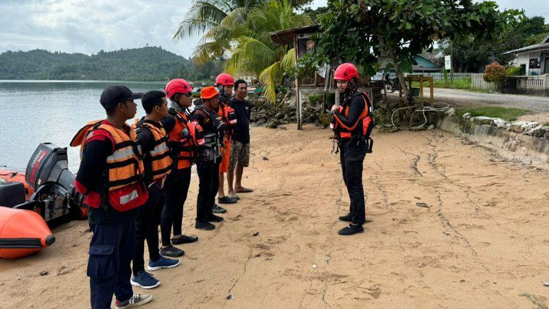 Tim SAR melakukan pencarian terhadap Yobi (48), seorang nelayan di Bangkep yang hilang saat memancing/Ist