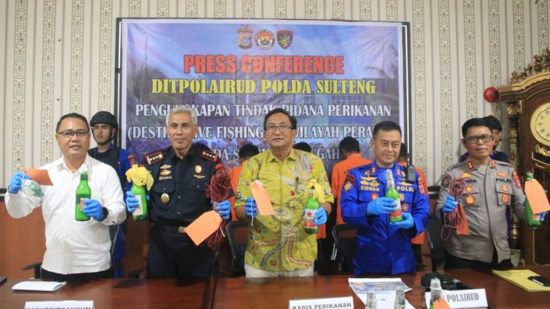 Ditpolairud Polda Sulteng mengamankan 5 terduga pelaku pengeboman ikan, Kamis (22/8/2024)/Ist