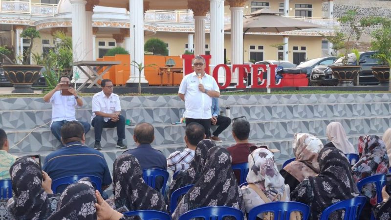 Ahmad Ali melakukan pertemuan bersama partai koalisi di Morowali Utara, Jumat (13/9/2024)/Ist