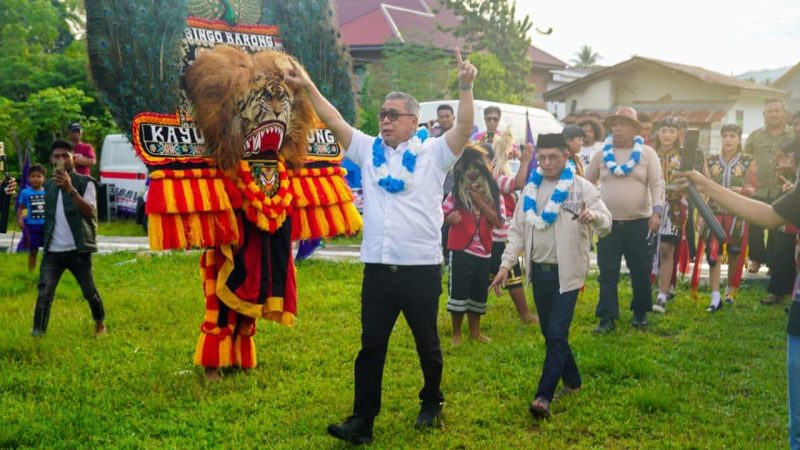 Ahmad Ali melakukan kampanye dialogis di Desa Kayu Agung, Kecamatan Mepanga, Kabupaten Parigi Moutong, Selasa (8/10/2024)/Ist