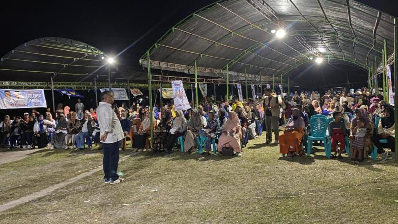 Calon gubernur Sulawesi Tengah (Sulteng) nomor urut 1, Ahmad Ali menggelar kampanye terbatas di Kelurahan Mamboro, Kota Palu, Sabtu (12/10/2024)/Ist