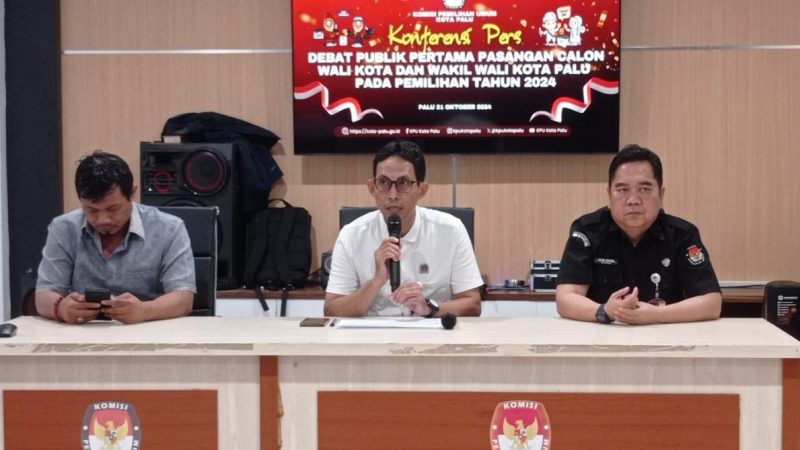 KPU Palu gelar konferensi pers terkait rencana pelaksanaan debat perdana Pilkada Kota Palu 2024, Minggu (20/10/2024)/hariansulteng