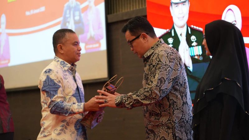 Wali Kota Palu, Hadianto Rasyid  menghadiri acara pisah sambut Kapolresta Palu di Hotel Best Western, Kamis (09/01/2025)/Pemkot Palu