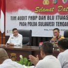 Irwasda Polda Sulteng, Kombes Asep Ahdiatna membuka acara audit Penerimaan Negara Bukan Pajak (PNBP) dan Badan Layanan Umum (BLU), Selasa (11/02/2025)/Ist