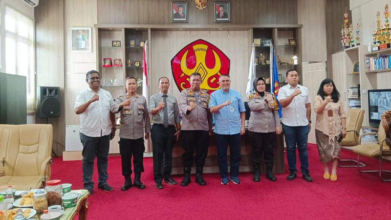Kapolresta Palu, Kombes Deny Abrahams beserta rombongan mengunjungi Universitas Tadulako (Untad), Rabu (12/02/2025)/Ist