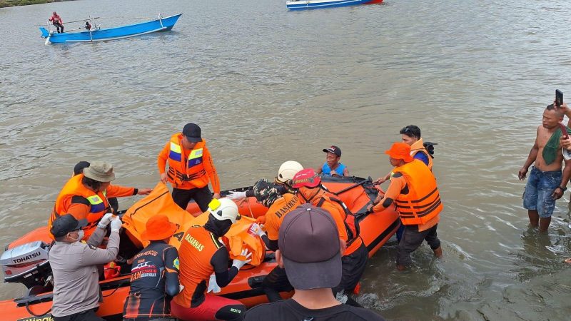 Tim SAR gabungan berhasil menemukan bocah yang hilang di pantai Kecamatan Biau, Kabupaten Buol, Sulawesi Tengah, Senin (17/02/2025)/Ist