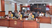 Kapolda Sulteng, Irjen Agus Nugrohi mengikuti rapat analisa dan evaluasi situasi kamtibmas secara virtual, Rabu (30/04/2025)/Ist
