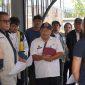 Kepala Pelaksana BPBD Kota Palu, Presly Tampubolon mendampingi kunjungan delegasi Kedutaan Besar Swiss untuk Indonesia bersama BNPB ke kawasan Huntap Talise, Rabu (14/05/2025)/Pemkot Palu