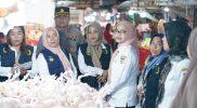 Satuan Tugas (Satgas) Pangan Kota Palu melakukan pemantauan harga kebutuhan pokok dan barang penting lainnya di Pasar Tradisional Inpres Manonda, Rabu (28/05/2025)/Pemkot Palu
