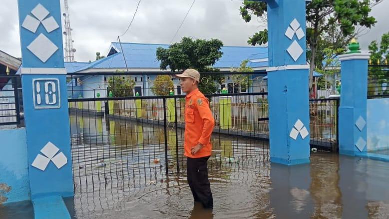 Banjir melanda Kabupaten Parigi Moutong (Parimo) setelah hujan deras mengguyur wilayah tersebut, Minggu (01/06/2025)/Ist