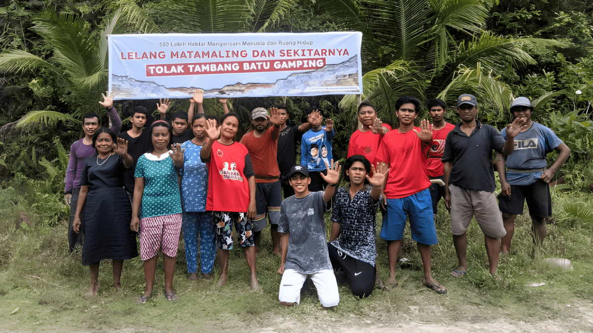 Warga di Desa Matamaling menolak tambang gamping(Sumber: WALHI Sulteng)