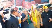 Gubernur Sulteng, Anwar Hafid menemui massa pendemo dari Tipo dan Kalora yang menolak aktivitas tambang galian C, 10 Juni 2025 (Sumber: sultengprov.go.id)