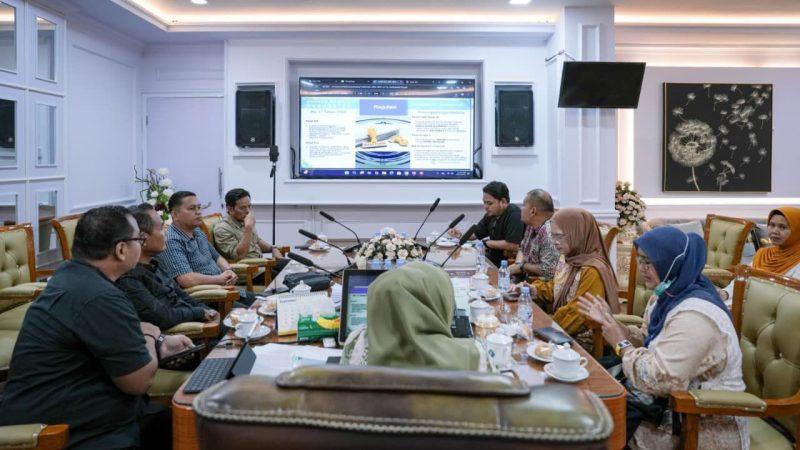 Wagub Sulteng, Reny A Lamadjido menerima kunjungan audiensi Direktorat Penyakit Menular Kemenkes, Jumat (13/9/2025). (Foto: Istimewa)