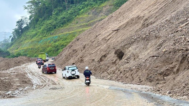 Situasi Jalur Kebun Kopi pascalongsor, Minggu (14/9/2025). (Foto: Istimewa)