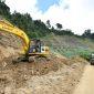 Proses pengerjaan preservasi Jalur Kebun Kopi. (Foto: binamarga.go.id)