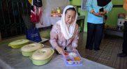 Wakil Wali Kota Palu, Imelda Liliana Muhidin secara simbolis kembali meluncurkan program Dapur Sehat untuk mengatasi stunting di Kota Palu, Kamis (2/10/2025). (Foto: Pemkot Palu)