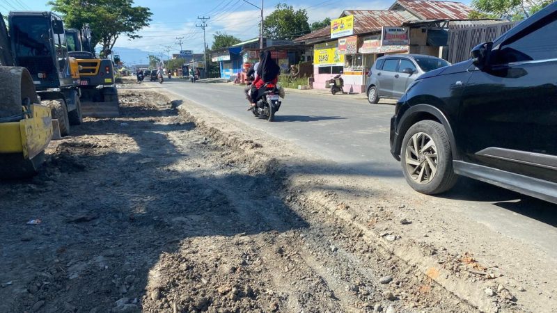 Diduga tak sesuai standar teknis, BPJN Sulteng diminta evaluasi proyek rehabilitasi jalan di Palu. (Foto: Istimewa)