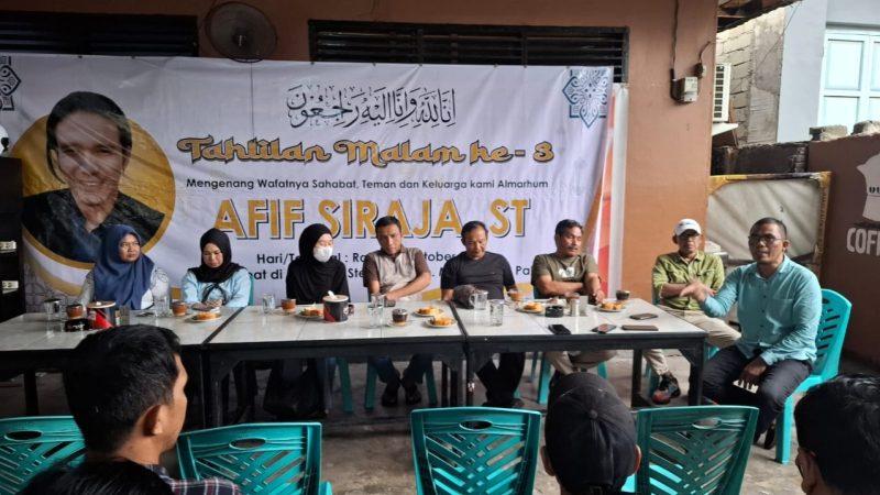 Kuasa hukum bersama keluarga almarhum Afif Siraja menggelar jumpa pers, Rabu (29/10/2025). (Foto: Istimewa)