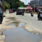 Warga mengeluhkan proyek pipa di Kota Palu. (Foto: Istimewa)