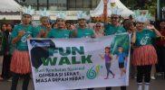 Fun Walk menjadi agenda utama Festival Palu Sehat di Lapangan Vatulemo. (Foto: Pemkot Palu)