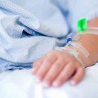 Ilustrasi - Pasien sedang menjalani perawatan di rumah sakit. (Foto: Istimewa)