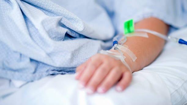 Ilustrasi - Pasien sedang menjalani perawatan di rumah sakit. (Foto: Istimewa)