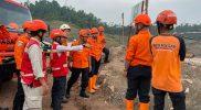 Tim SAR mengevakuasi pekerja korban longsor di PT IMIP, Kamis (19/2/2026). (Foto: Istimewa)
